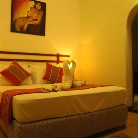 Hotel Romano Negombo Exterior photo